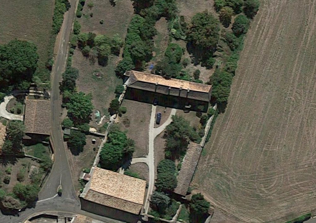 Vue aérienne du domaine de La Maison Noble et de ses dépendances