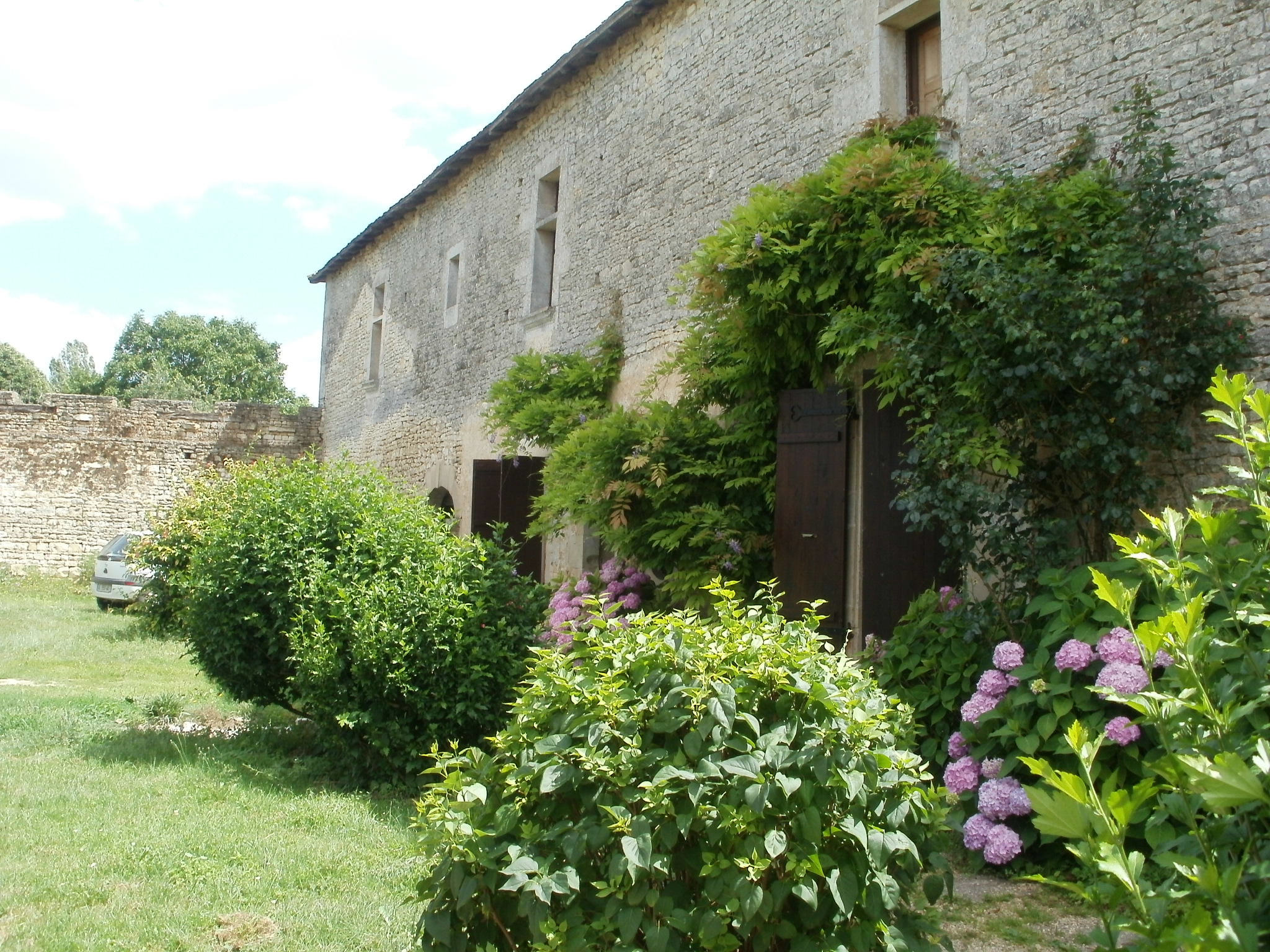 Façade nord sur cour